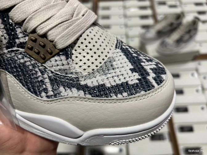 4 Retro 819139-030  Jordan Snakeskin   0301